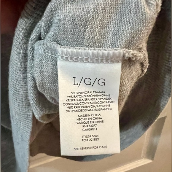 Cabi Gray Shirt, Dolman Short Sleeve, size Large - Picture 3 of 4